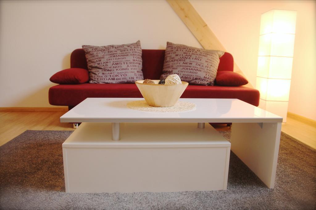 Ferienwohnung Kirchturmblick Euren เทรียร์ ภายนอก รูปภาพ